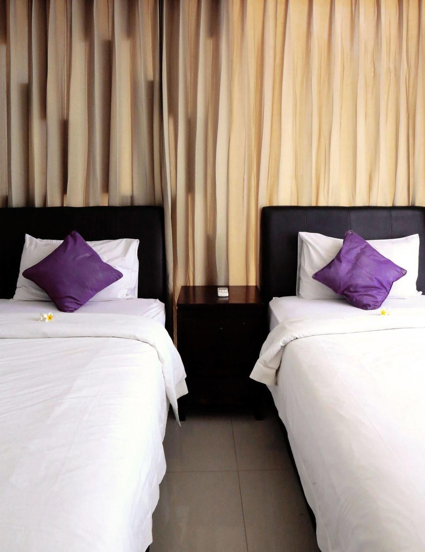 Grace And Milena Guesthouse Kuta Lombok Exterior foto